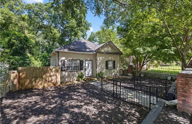 Charming 3BR House w/Office in Atlanta photos photos