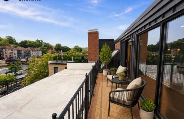 1614 Beacon St. Gallery 2