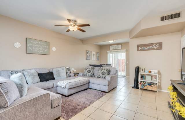 Spacious 3BR/3BA Tucson Home with Private Balcony & Fenced Yard | 3516 S Mission Rd #3 Gallery 3
