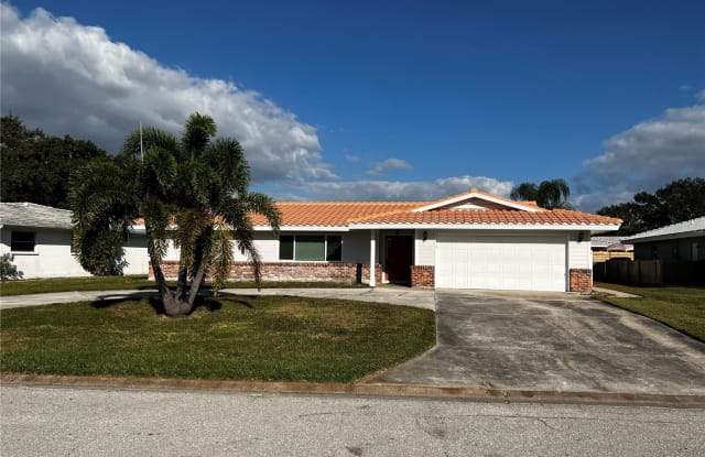3325 PINE VALLEY DRIVE - 3325 Pine Valley Drive, Southgate, FL 34239