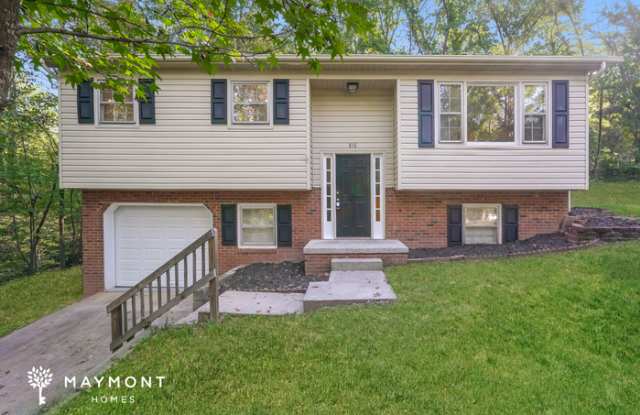 816 Klyce Street - 816 Klyce Street, Eden, NC 27288