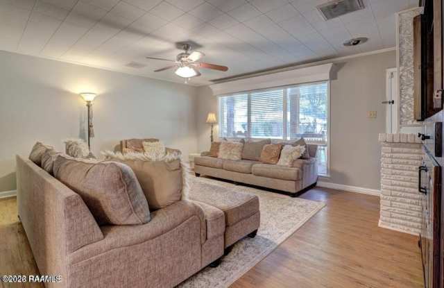 206 N Demanade Boulevard Gallery 4
