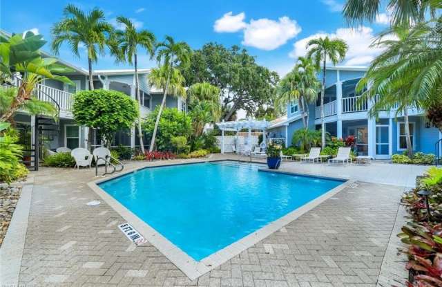 376 3rd St S unit: 102 photos photos