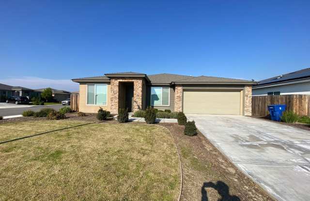 Welcome to the Best Deal in Town. Fully furnished 4 BD 2 BA house on a corner lot - 1318 Four Peaks Street, Bakersfield, CA 93307