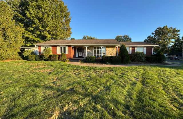3 Beds in Doylestown - 711 Franklin Drive, Doylestown, OH 44230