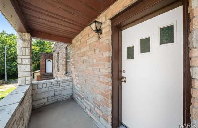 6424 Brockschmidt Place Gallery 2