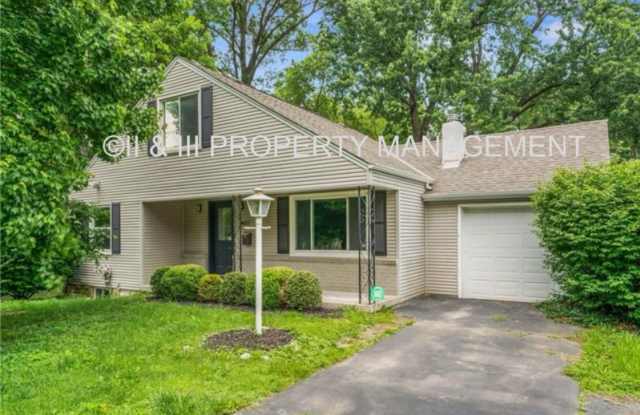 8022 West 61st Street - 8022 West 61st Street, Merriam, KS 66202
