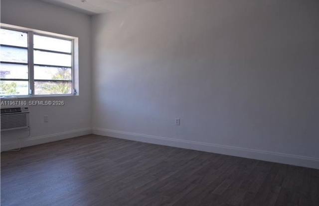 7945 East Dr Gallery 3