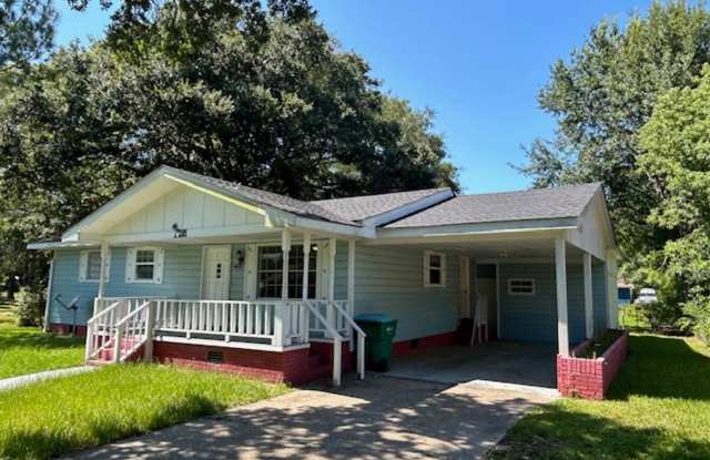 Pascagoula 3 Bedroom - 3109 Detroit Avenue, Pascagoula, MS 39581