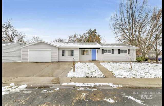 3901 W Stacy Drive - 3901 Stacy Drive, Boise, ID 83703