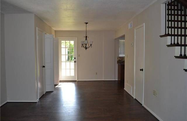 105 N Heights Drive Gallery 4