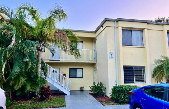 One Bed One bath unit in Garden Walk photos photos