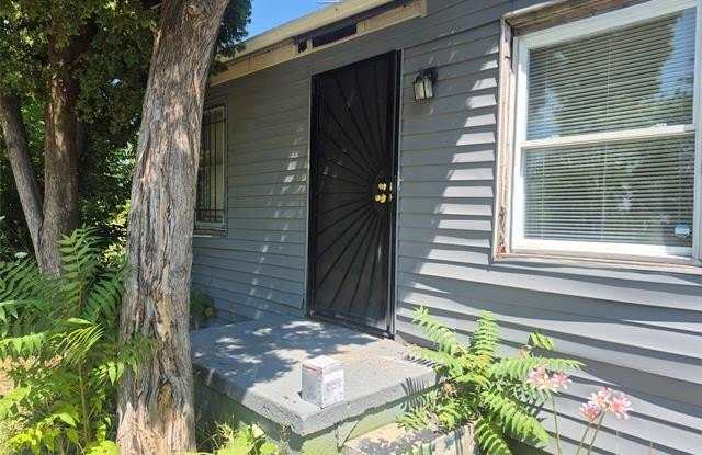 13500 Heyden Street Gallery 1