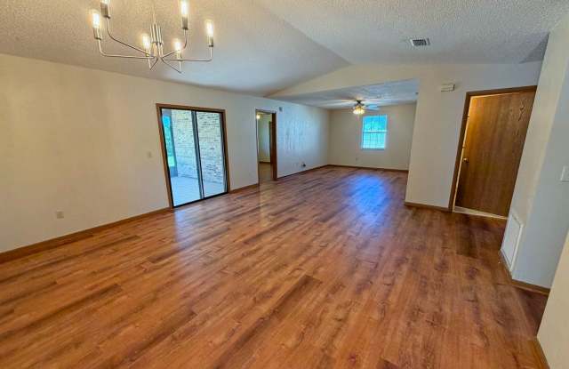 Beautiful 3-bedroom, 2-bathroom home offering 1,676 square feet of comfortable living space Gallery 3