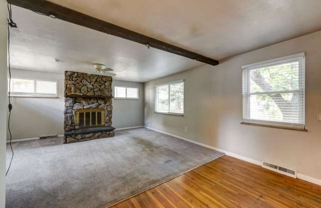 1827-29 E Jewell Avenue Gallery 4