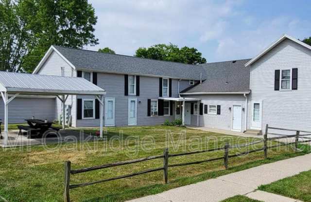 7 N East St photos photos