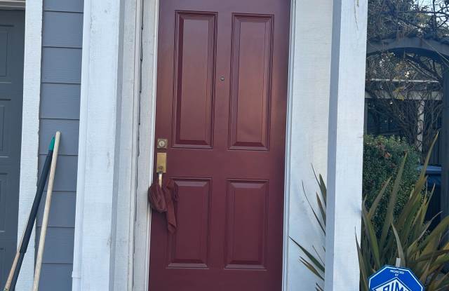 47 Lande Way - 47 Lande Way, Yountville, CA 94599