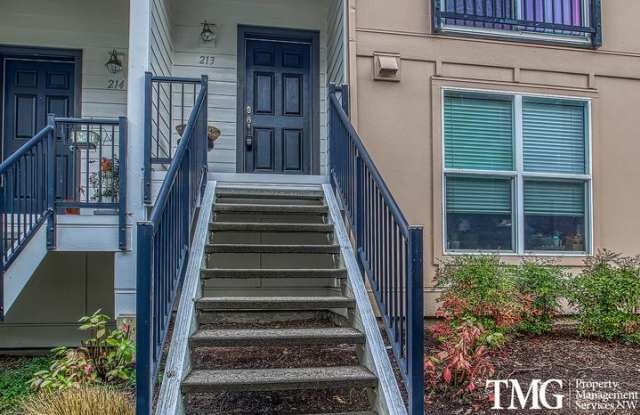 Bright  Open Living in Tanasbourne Tech Corridor photos photos