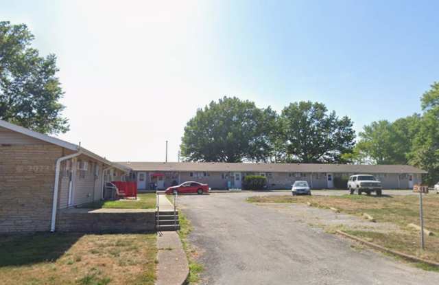 1 Bed 1 Bath Apartment | Flexible Lease Terms | Stockton, MO Gallery 3