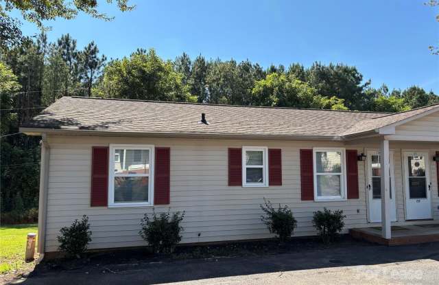 1398 Roundtree Lane unit: 124 photos photos