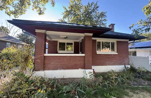 2731 Harrison Boulevard Gallery 2