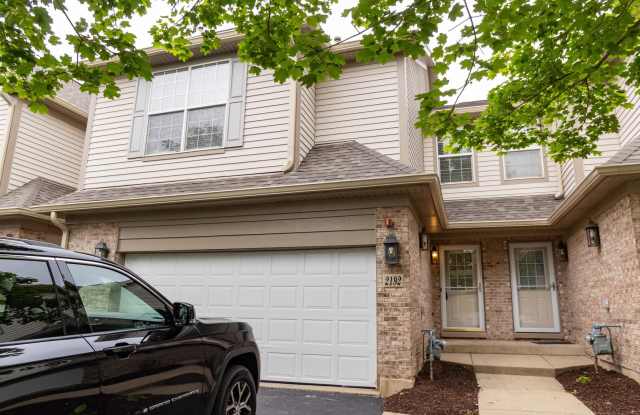2192 Yale Circle - 2192 Yale Circle, Hoffman Estates, IL 60192