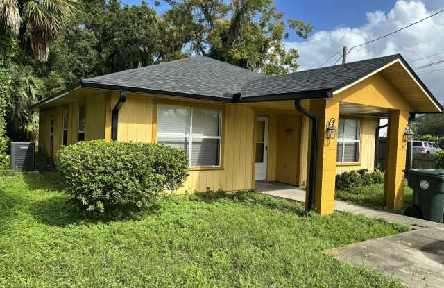 411 Pleasant Street photos photos