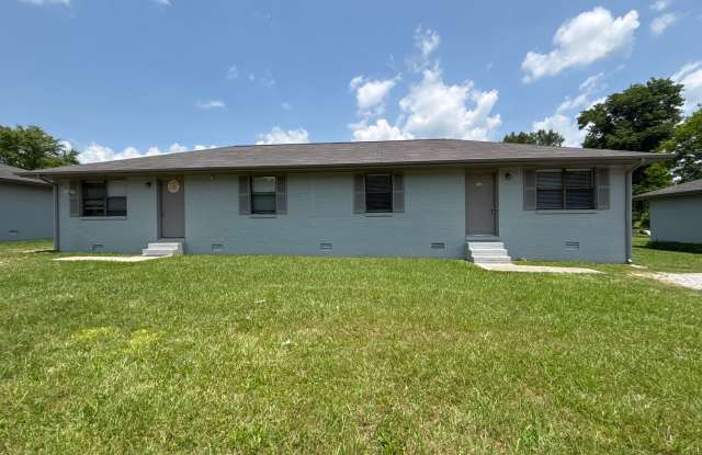 Renovated 2 Bedroom Duplex in Manchester! photos photos