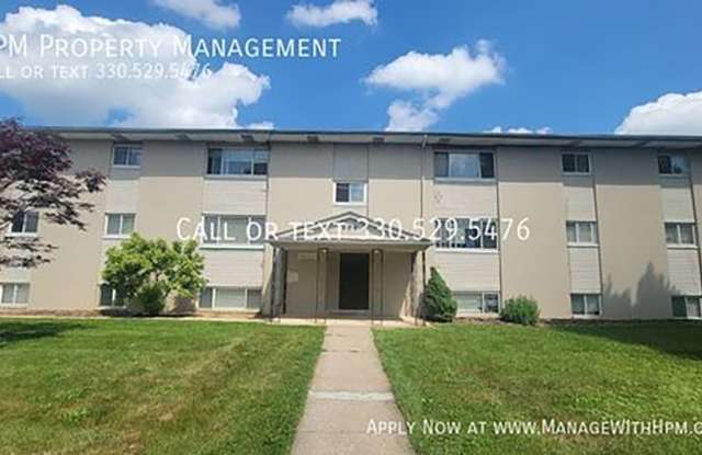 809 Silver Meadows Blvd photos photos