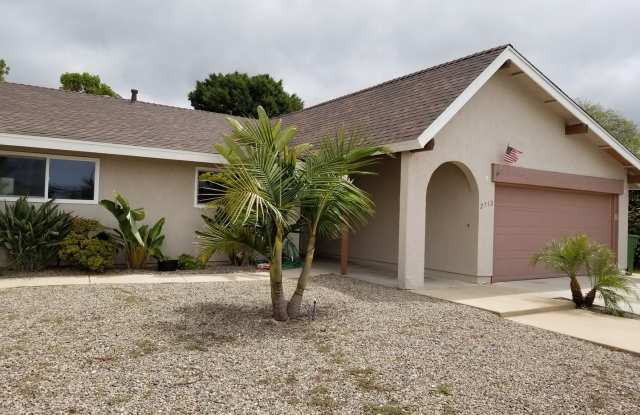 Charming Corner Single Story Home-Renovating Kitchen on extremely quiet street now! photos photos