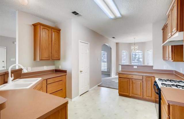 6936 Genevieve Drive Gallery 4