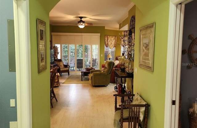 400 RAVINIA Circle Gallery 2