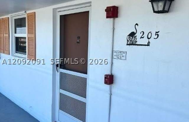 1116 Lake Ter Gallery 3