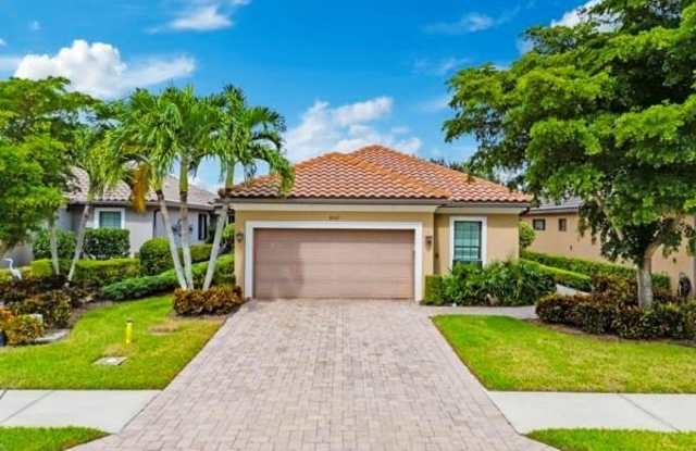 8321 Lucello photos photos 8321 Lucello photos photos