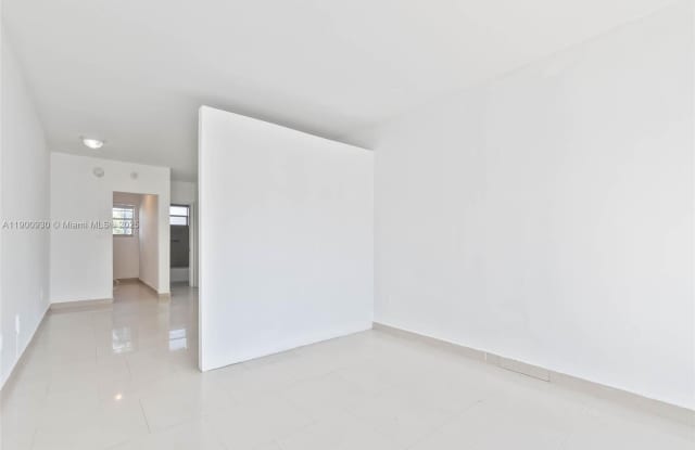 1685 Jefferson Ave photos photos