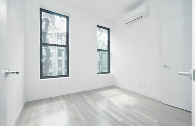 164 east 105 Gallery 2