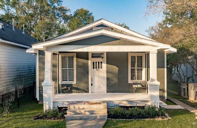 3 Bedroom House in the Garden District - 2161 Oleander Street, Baton Rouge, LA 70806