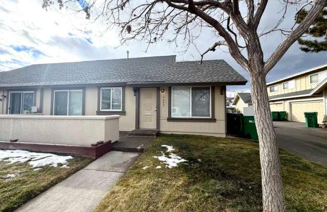 1643 York Way Sparks, NV 89431 photos photos