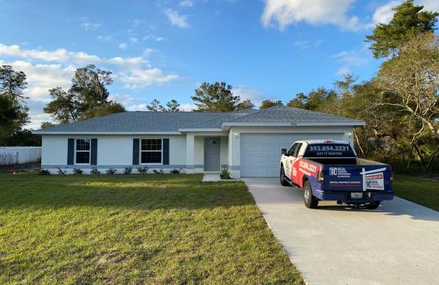 Desirable SW Ocala Neighborhood 3/2/2 **WON'T LAST** photos photos