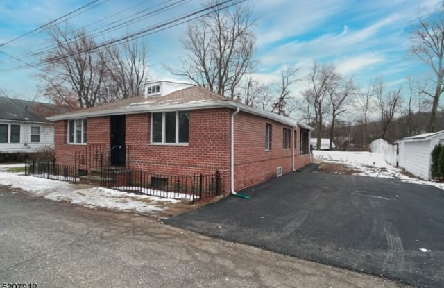 27 Diamond Dr - 27 Diamond Drive, Morris County, NJ 07849