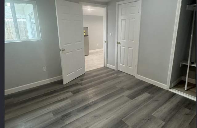 6151 Corbin Ave photos photos