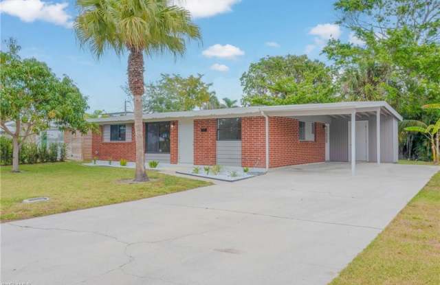 ***NO HOA PROCESS SO PERFECT FOR A QUICK MOVE IN ** READY FOR A TENANT NOVEMBER 18th, 2025 *** - 2123 Harbor Lane, Collier County, FL 34104 ***NO HOA PROCESS SO PERFECT FOR A QUICK MOVE IN ** READY FOR A TENANT NOVEMBER 18th, 2025 *** - 2123 Harbor Lane, Collier County, FL 34104