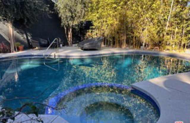 3314 McLaughlin Avenue photos photos