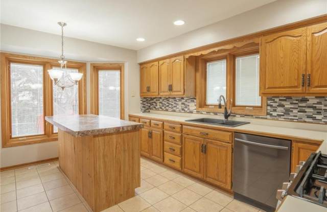 5245 Clayton Dr Gallery 3