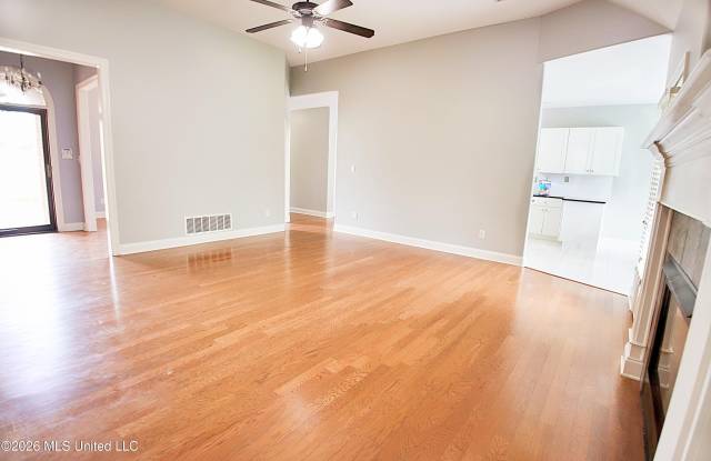 1732 Ready Drive Gallery 4