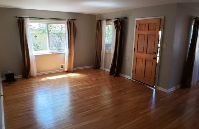 5544 E Utah Pl Unit A Gallery 4