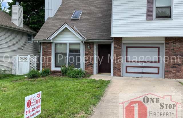 Cozy 2 Bedroom Duplex with Loft  Garage – Kansas City, MO!! photos photos