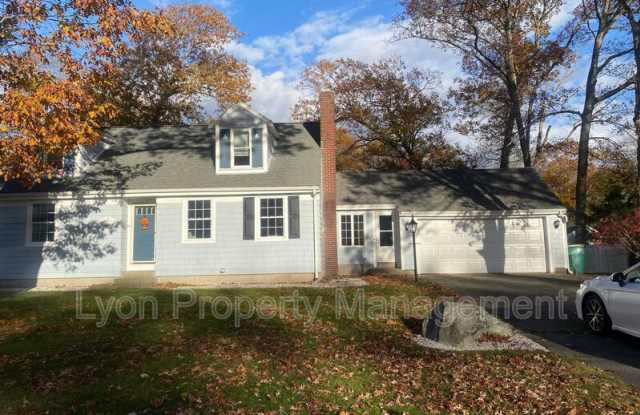45 Anawan Rd - 45 Anawan Road, Bristol County, MA 02760