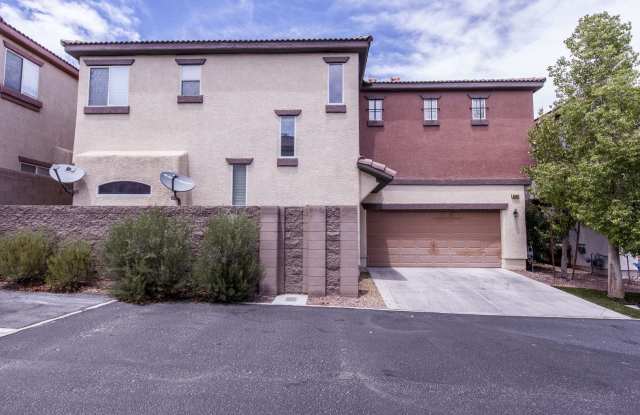Blue Diamond & Decatur Gated community Gallery 3