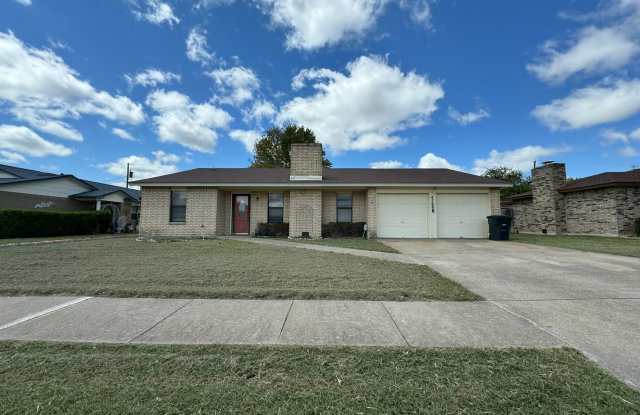 3 bedroom 2 bath Refreshed photos photos